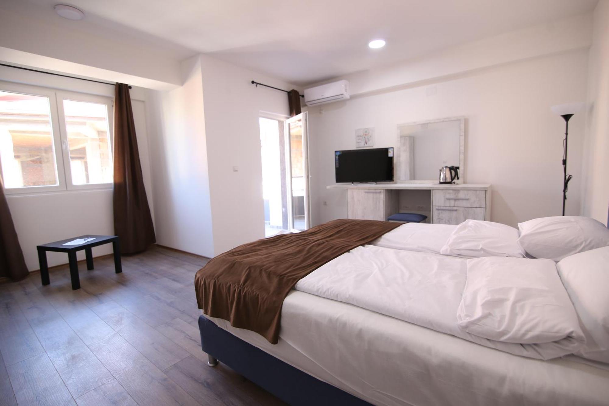 Nastov Apartments Wełes Zewnętrze zdjęcie